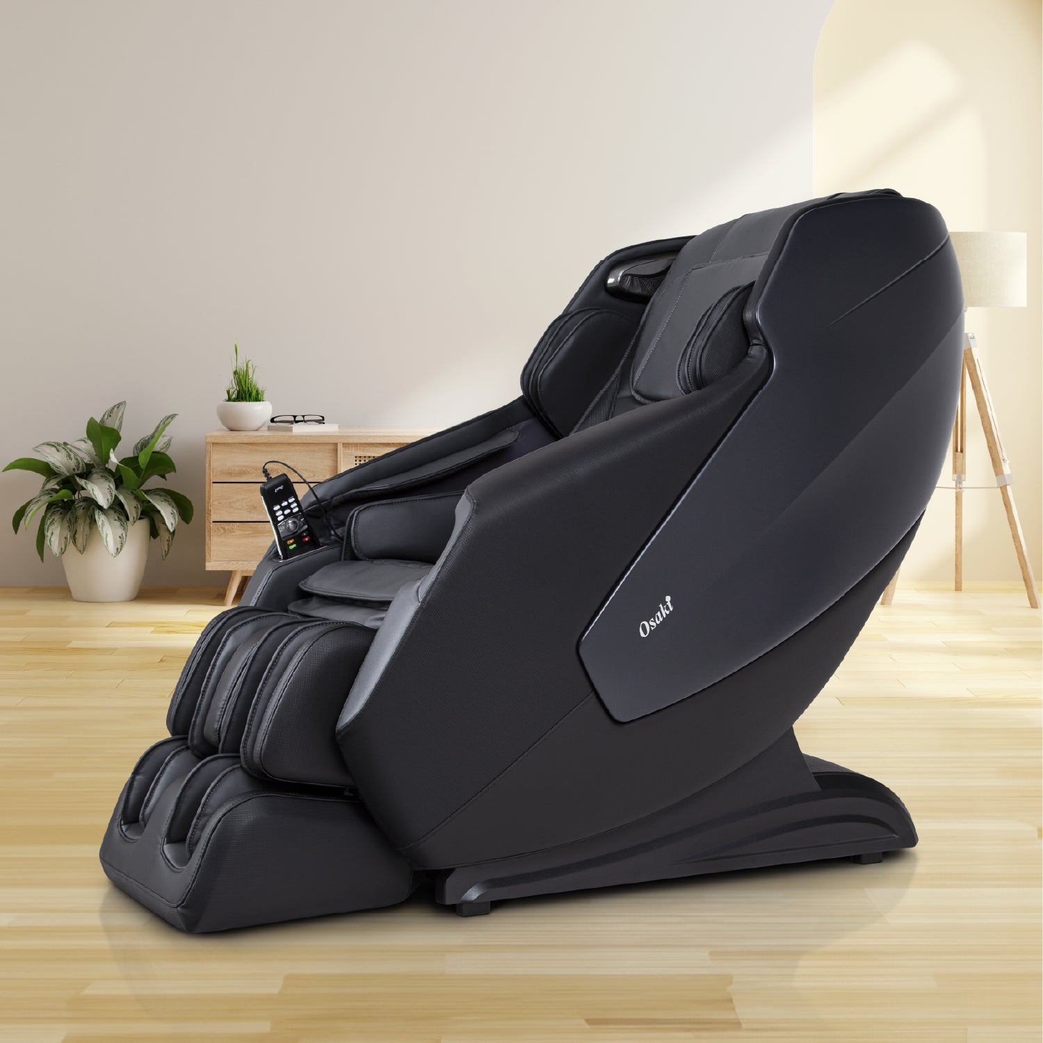 Osaki OS-Maxim 3D LE Massage Chair | Brookstone